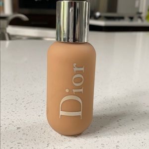 DIOR BACKSTAGE Face and Body Foundation